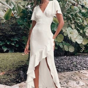 LULU’S - Eternal Bond White Satin Ruffled Flutter Sleeve Maxi Dress Size Medium